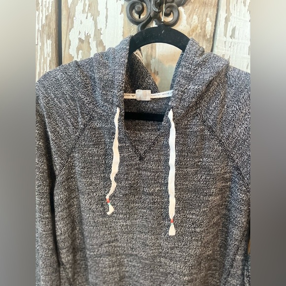 Roxy Black Hooded Pullover size XL - Picture 5 of 5